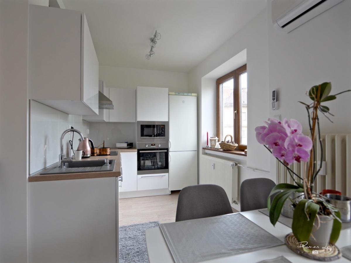 Emily Apartment Кошице Экстерьер фото